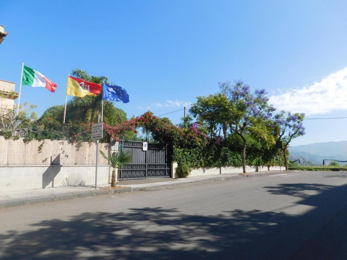 Villa Delle Vacanze Fiumefreddo di Sicilia Exterior foto