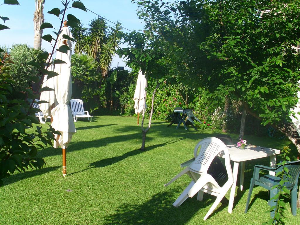 Villa Delle Vacanze Fiumefreddo di Sicilia Exterior foto