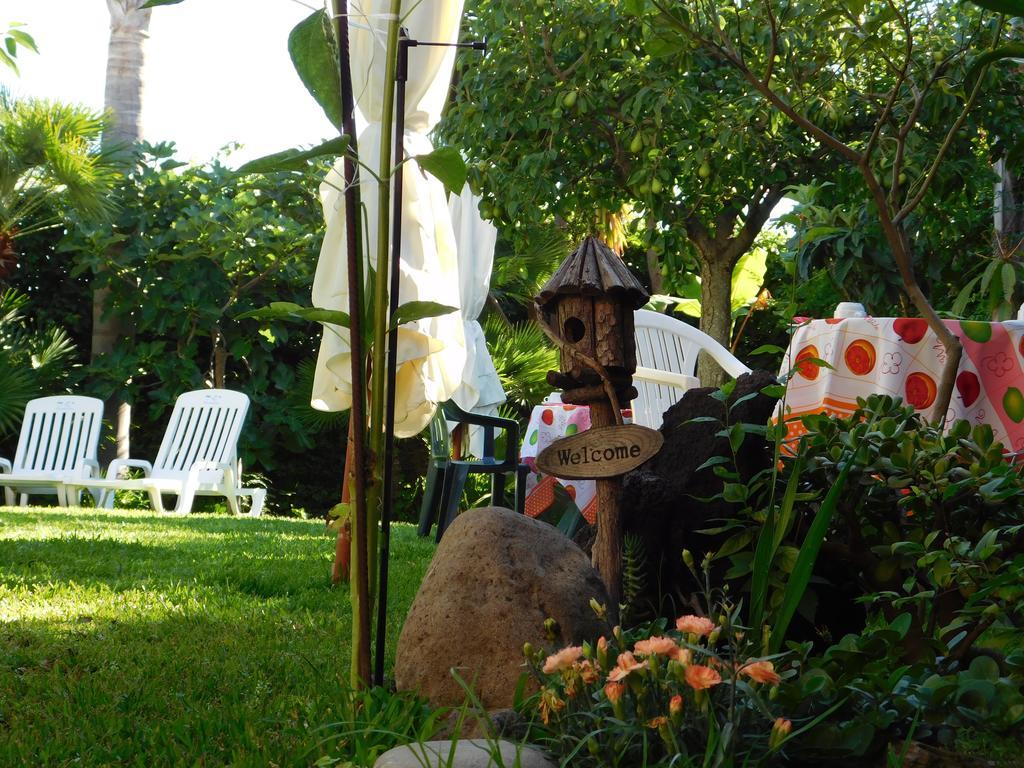 Villa Delle Vacanze Fiumefreddo di Sicilia Exterior foto