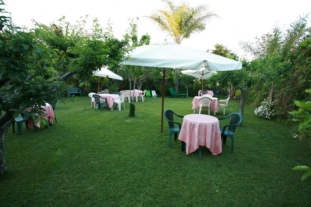 Villa Delle Vacanze Fiumefreddo di Sicilia Exterior foto