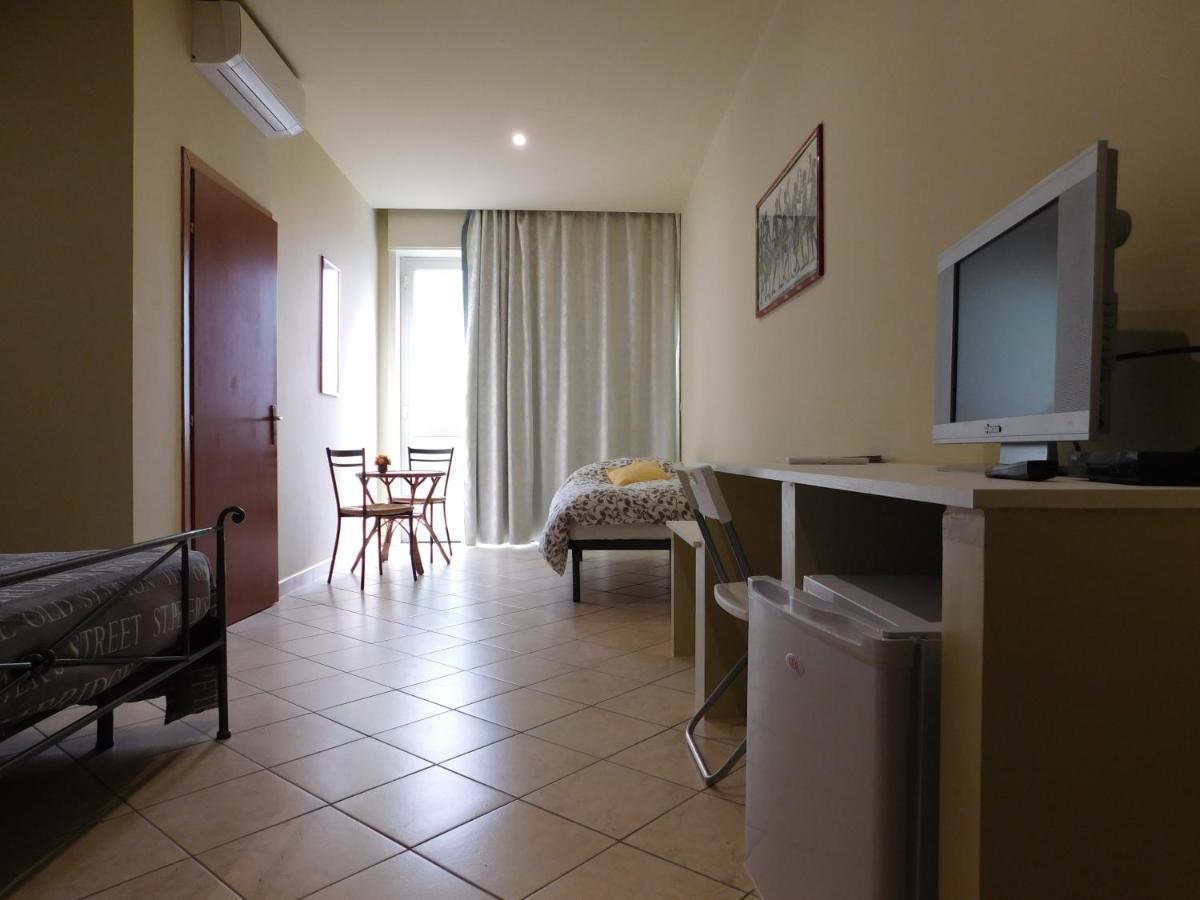Villa Delle Vacanze Fiumefreddo di Sicilia Exterior foto