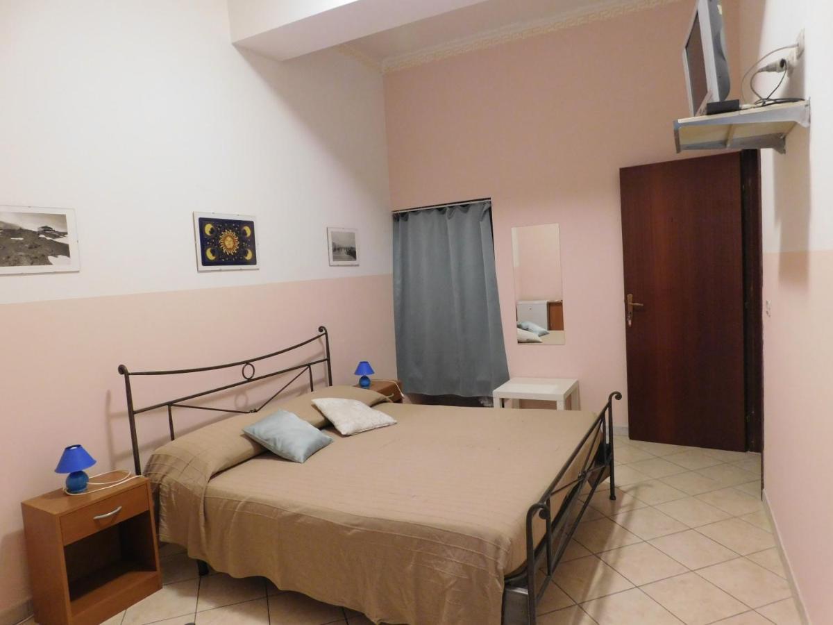 Villa Delle Vacanze Fiumefreddo di Sicilia Exterior foto
